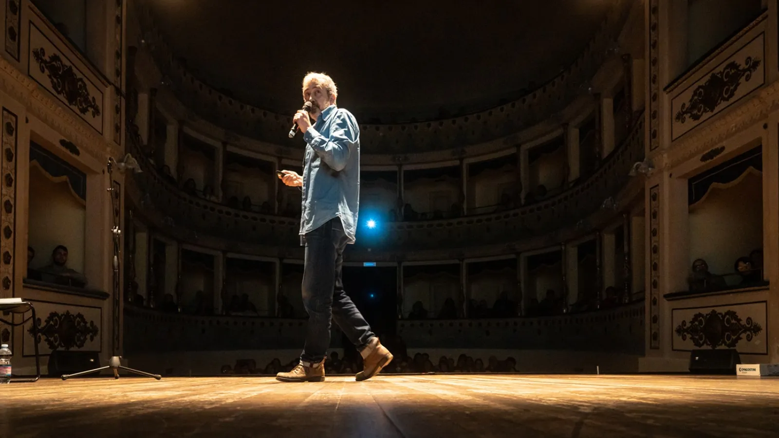 All'auditorium San Francesco di Perugia Curiuss porta in scena "Fallisci ancora Fallisci meglio"