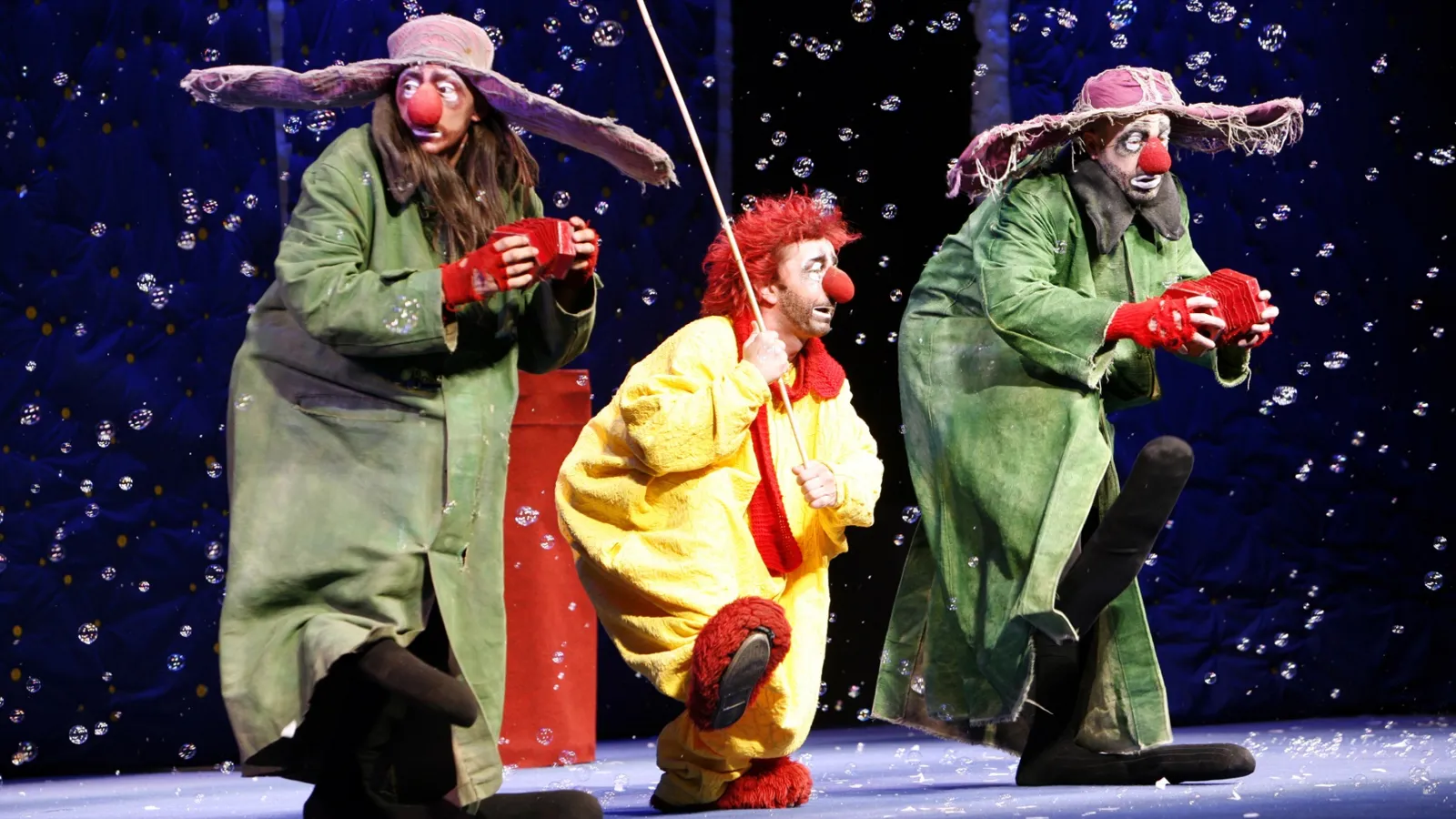 Al teatro Lyrick di Assisi va in scena la magia di "Slava's Snowshow" . Uno spettacolo incredibile e inaspettato che affascina i più piccoli e restituisce ai grandi la meraviglia dell'infanzia.