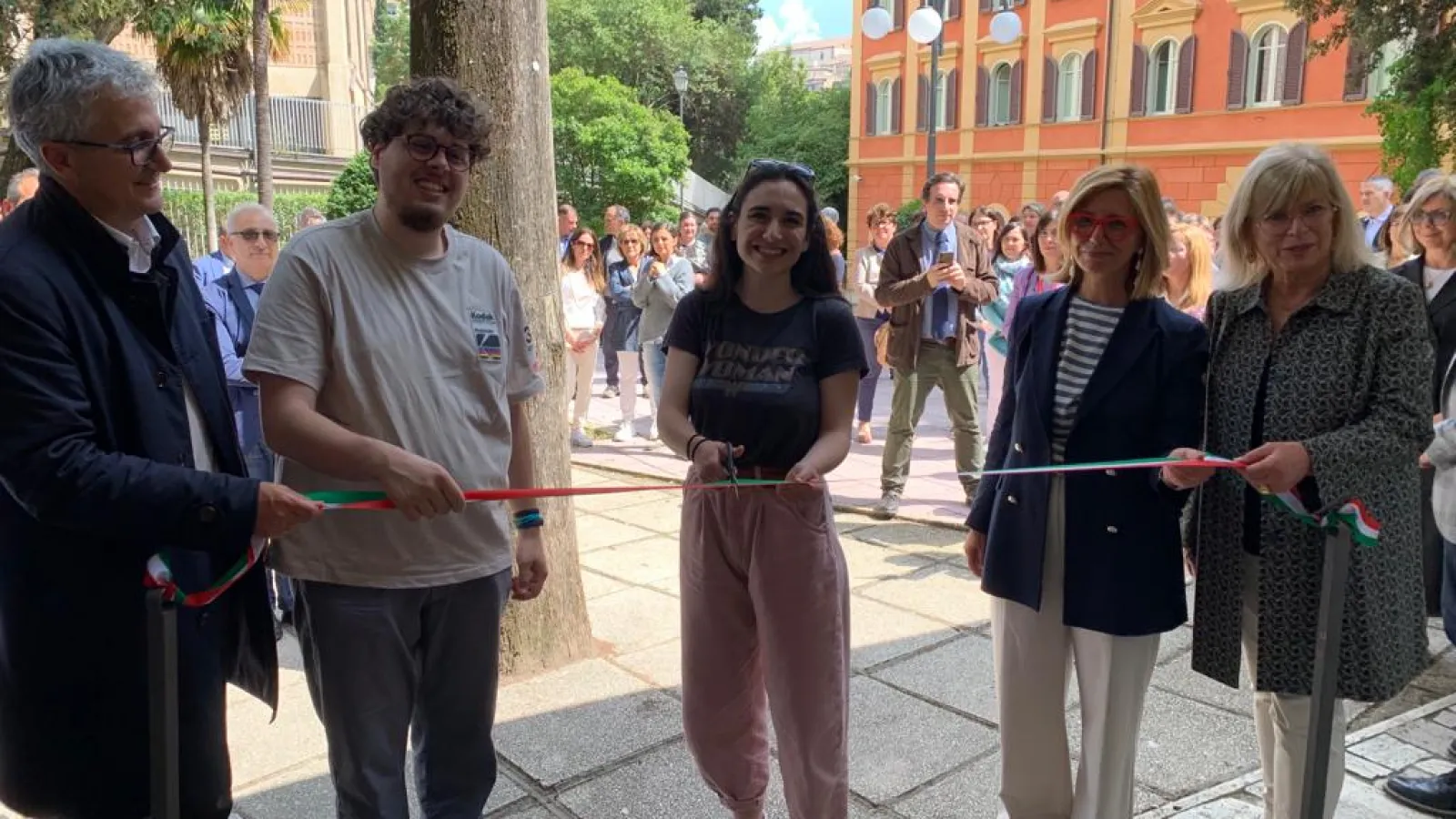 Inaugurate le nuove Segreterie Studenti di UniPg, un punto unico per mettere al centro gli studenti e le studentesse dell’Ateneo. L’iniziativa è parte della riorganizzazione dell’Amministrazione centrale