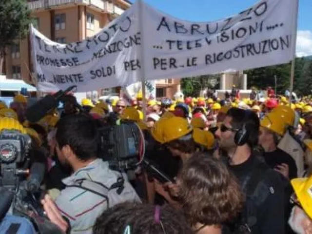 Protezione Civile SpA: proteste di sindacati, volontari e associazioni