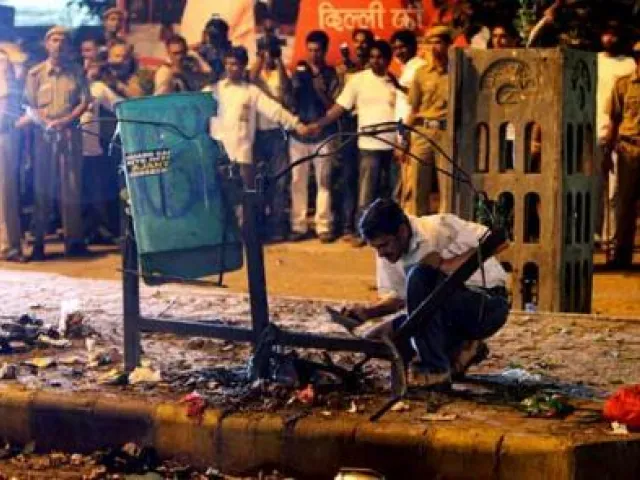 India: scoppia una bomba in un ristorante di Pune.