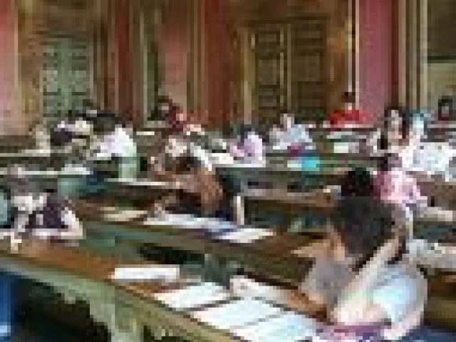 Migliorano le prospettive di lavoro per i laureati a livello locale.